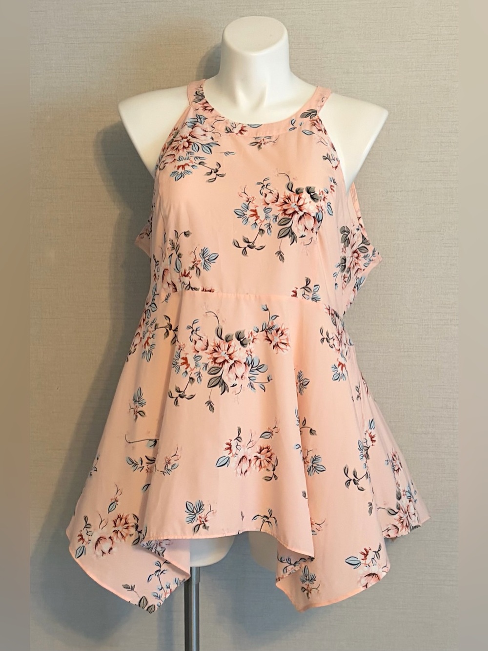 Size 2(X) Torrid Floral Peplum Halter Top